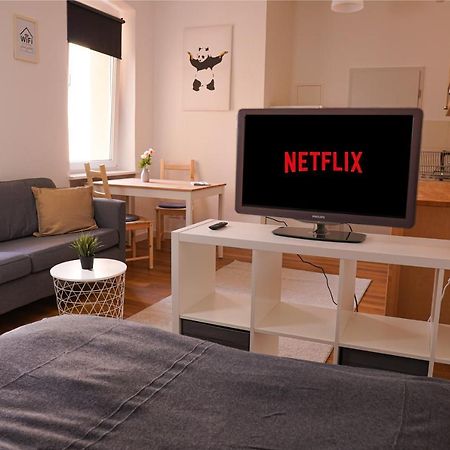 Fullhouse - Halle - T28 - Panda Apartment Eksteriør billede